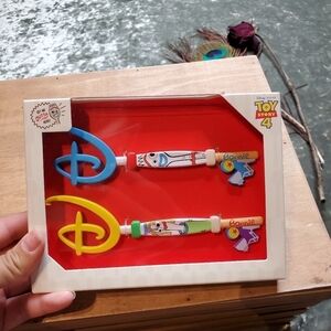 Disney Forkie & Karen Beverly Collectable Key Set
